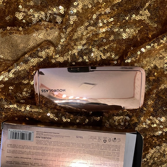 HOURGLASS Ambient Lighting Palette powder Sublime Edit - Picture 4 of 7